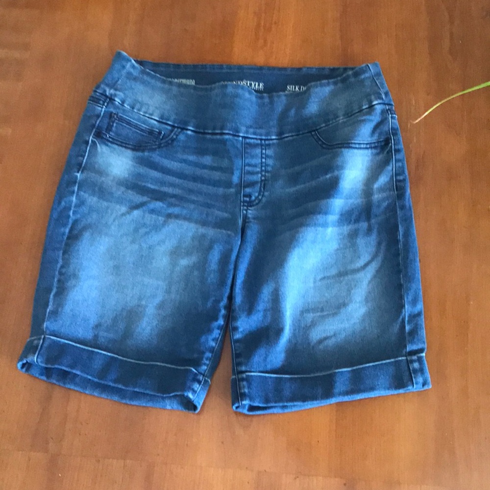 Flattering soft comfy shorts